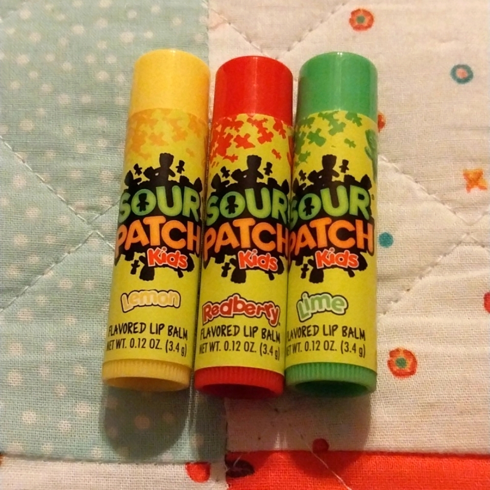 Flavoured lip balm (all unused)
